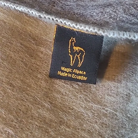 Alpaca 64x90 Throw Blanket, Twin Size